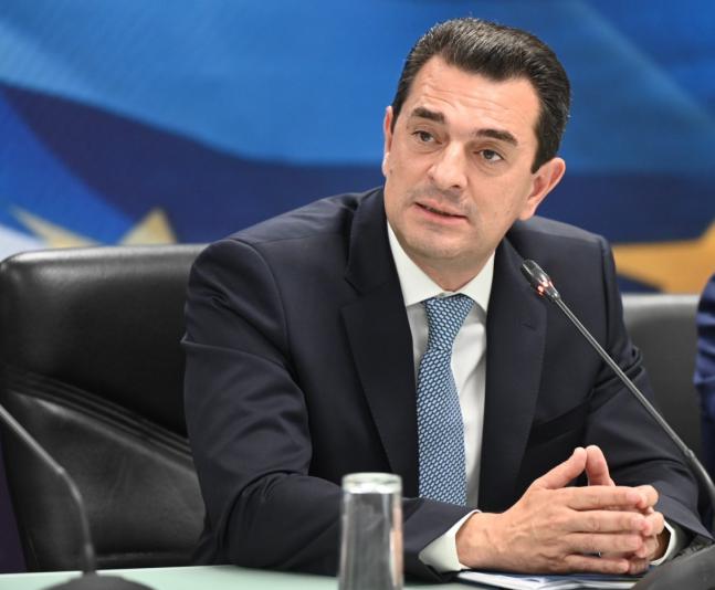 Κώστας Σκρέκας σε συνάντηση με την Ένωση Σούπερ Μάρκετ: «Ορθώνουμε δίχτυ προστασίας με νέα μέτρα για την ελληνική οικογένεια στο περιβάλλον των διεθνών πληθωριστικών πιέσεων»